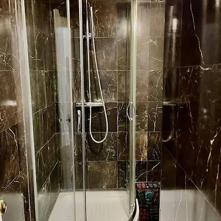 Exclusive Parisian Palace Parigi